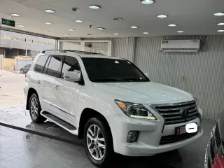 2013 Lexus LX 570 in Abu Dhabi used car