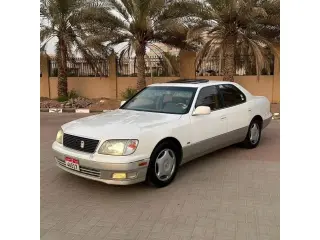 2000 Lexus LS 400 in Abu Dhabi used car