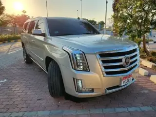 2015 Cadillac Escalade in Abu Dhabi used car