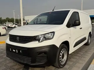 2022 Peugeot Partner in Abu Dhabi used car