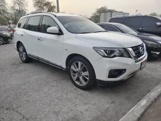 2016 Nissan Pathfinder in Abu Dhabi used car