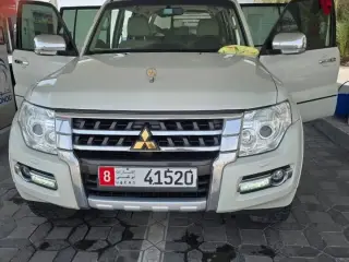 2018 Mitsubishi Pajero in Abu Dhabi used car
