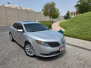 2016 Lincoln MKS in Abu Dhabi used car