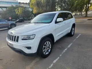 2014 Jeep Grand Cherokee in Abu Dhabi used car