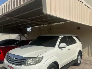 2013 Toyota Fortuner in Abu Dhabi used car