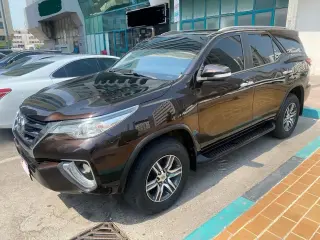 2016 Toyota Fortuner in Abu Dhabi used car
