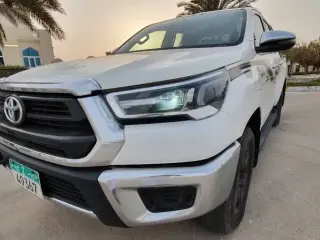 2024 Toyota Hilux in Abu Dhabi used car
