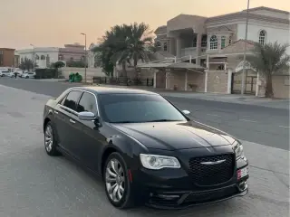 2018 Chrysler 300 in Abu Dhabi used car