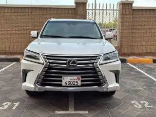 2016 Lexus LX 570 in Abu Dhabi used car