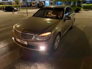 2009 Mercedes-Benz C-Class in Abu Dhabi used car