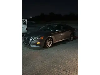 2021 Nissan Altima in Abu Dhabi used car
