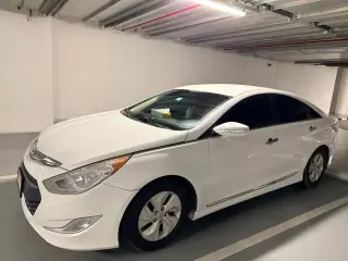 2016 Hyundai Sonata in Abu Dhabi used car