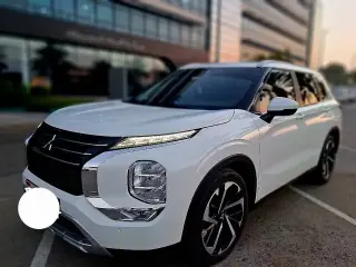 2024 Mitsubishi Outlander in Abu Dhabi used car