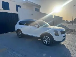 2020 Kia Telluride in Abu Dhabi used car