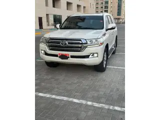 2019 Toyota Land Cruiser in Abu Dhabi used car
