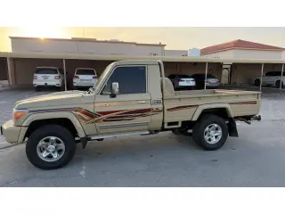 2021 Toyota Land Cruiser Pickup in Abu Dhabi used car