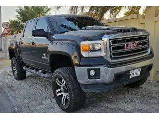 2014 GMC Sierra in Abu Dhabi used car