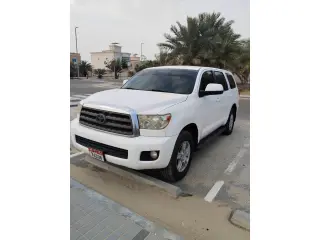 2013 Toyota Sequoia in Abu Dhabi used car