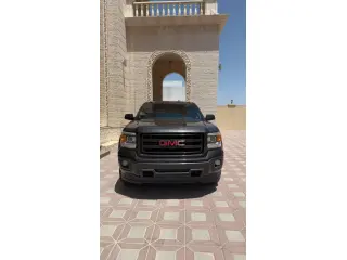 2014 GMC Sierra in Abu Dhabi used car