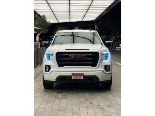 2019 GMC Sierra in Abu Dhabi used car