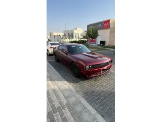2019 Dodge Challenger في Abu Dhabi سيارة مستعملة